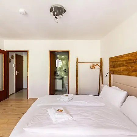 Traumwohnung In 1000 Meter Hoehe شقة